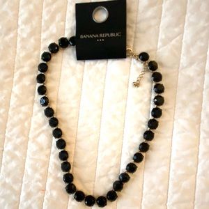 BNWT Banana Republic Necklace